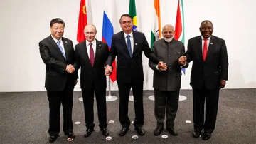 Los BRICS avanzan con su red de pagos para competir con el dólar y ganar autonomía