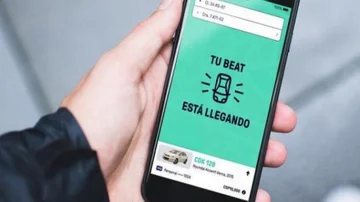 Planes ambiciosos en movilidad urbana: Beat se instala en Argentina para competir con Uber y Cabify