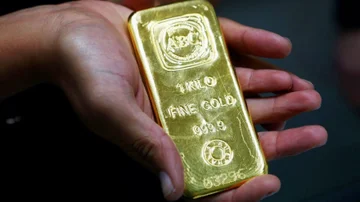 El oro supera los u$s3.300 y alcanza un nuevo récord: las razones detrás del salto