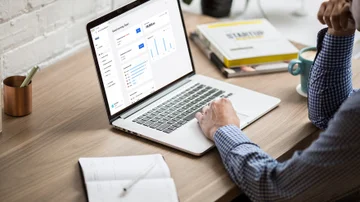 Deel relanza su plataforma con IA, flexibilidad salarial y herramientas de contratación global