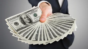 ¿Qué pasa si tengo dólares no declarados y se entera la AFIP?