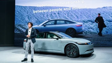 Sony y Honda lanzan innovador auto eléctrico que podrá ser manejado con un control de PlayStation 5