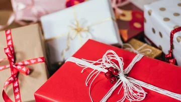 Cómo identificar y prevenir estafas al comprar los regalos de Navidad