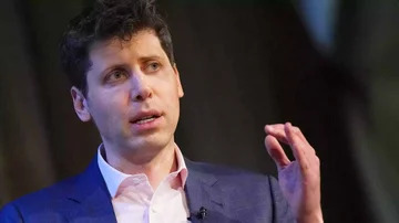 El CEO de OpenAI cree que la inteligencia artificial superó la capacidad humana y no hay vuelta atrás