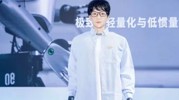 ¿Cómo es Xueba 01, el primer robot chino que irá a la universidad?
