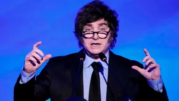 ¿Vuelve el 1-1 con el dólar?: Milei anunciaría un plan de convertibilidad según asesor presidencial