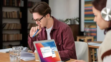 Academia digital lanza 10.000 becas para estudiar marketing digital: cómo anotarse