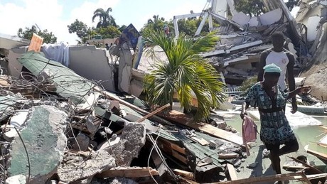 Haití ya confirmó al menos 300 muertos y miles de desaparecidos - Vimarsana News