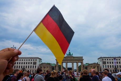 In Deutschland zahlen sie 4.000 Dollar Gehalt: So können Sie sich bewerben
