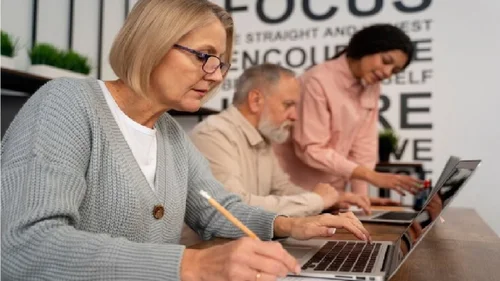 Qué cursos gratis ofrece PAMI a jubilados desde septiembre