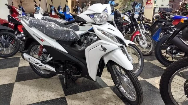 La moto más vendida de Argentina vale 650 dólares blue: cómo es