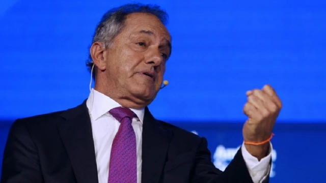 No soy títere de nadie: Scioli respondió a las críticas del kirchnerismo