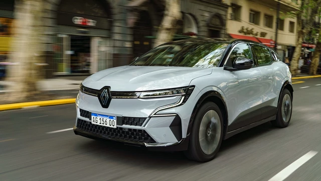 El nuevo Renault Megane E-Tech estará a la venta desde el 2 de mayo y ya tiene precio