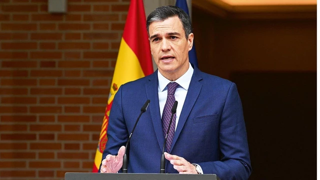 El presidente español Pedro Sánchez evalúa renunciar a su cargo tras una denuncia contra su esposa