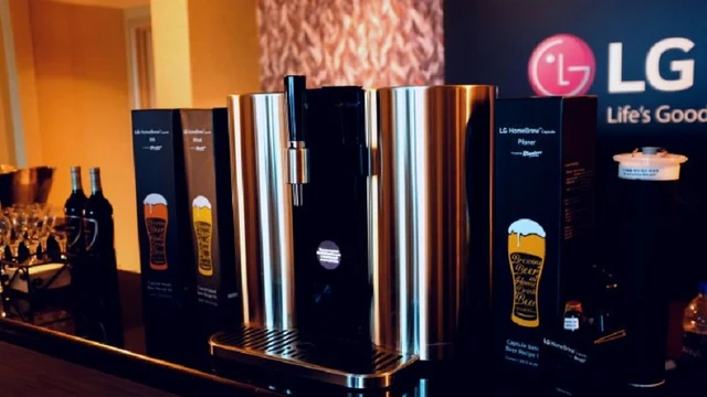 LG HomeBrew: así es el "Nespresso de la cerveza" que se roba todas las miradas en CES 2019