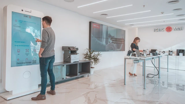 El país anda mal, pero los bancos igual ganan y apuestan fuerte: cómo son sus nuevas sucursales "4.0"