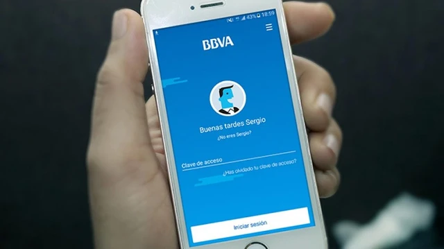 Pagá apoyando el celular: BBVA lanza en Argentina su billetera de pagos NFC junto a Visa