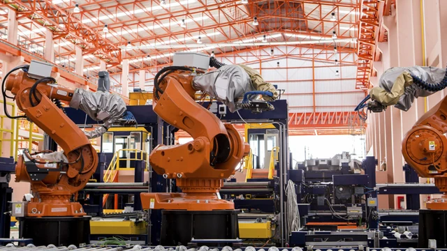 Inteligencia artificial y automatización en el empleo: los robots no robarán tu trabajo, pero lo harán más estresante