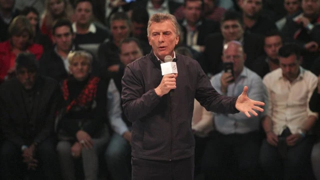 Un error dejó al descubierto la campaña viral de Macri en Twitter: "Satisface a Mauricio"