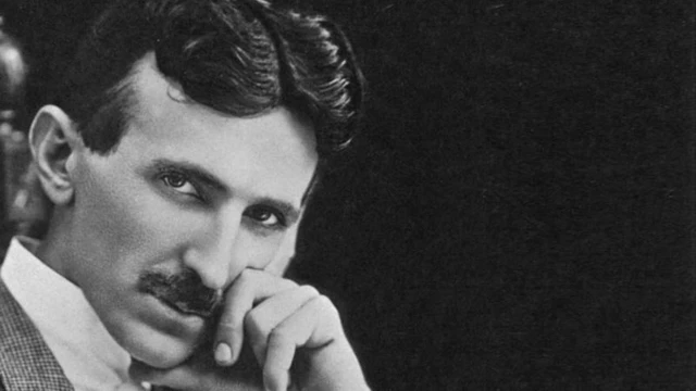 Tesla, todo un adelantado: predijo el celular, el Wifi y los drones 100 años antes de que se inventen