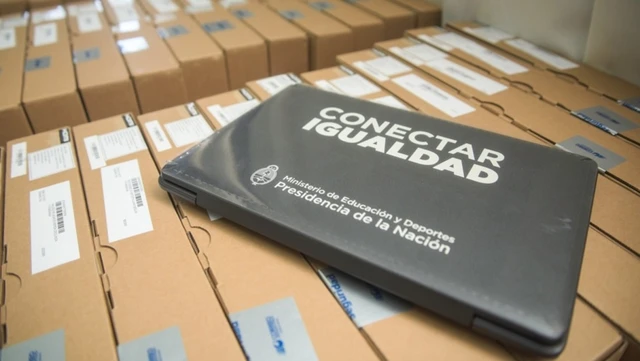 ¿Vuelve Conectar Igualdad?: cómo es el proyecto que busca ensamblar 350.000 computadoras