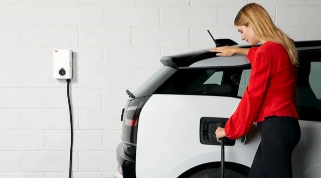No pierdas tiempo: crean un sistema para cargar la batería de los autos eléctricos en solo 5 minutos