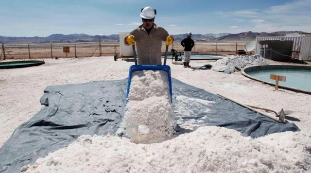 Crecen las inversiones en el litio argentino: Gigante árabe invertirá más de u$s550 millones