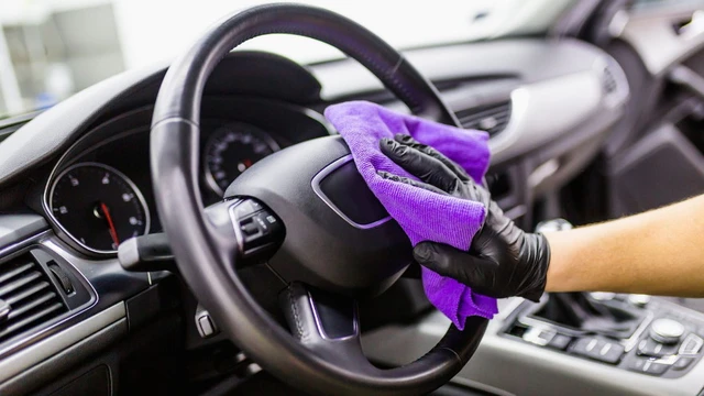 Después no digas que no te avisaron: qué hacer para evitar contagios al usar el auto, subirse a un taxi o a un Uber