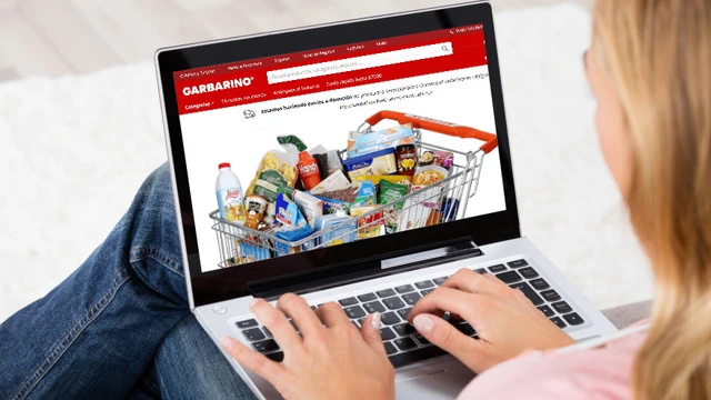 Garbarino "Libre" ahora vende desde fideos hasta preservativos: backstage y cómo se reinventa para la pelea final