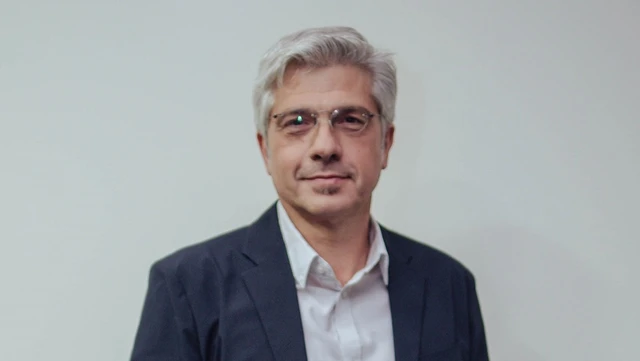 "Sería ideal que pasáramos de M’Hijo el dotor a mi hije programador"