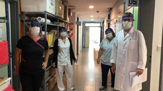 Iniciativa solidaria: 7 empresas del Distrito Tecnológico se unieron para desarrollar protectores faciales