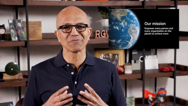 El CEO de Microsoft, preocupado por la expansión del teletrabajo: "Es como si durmieras en la oficina"