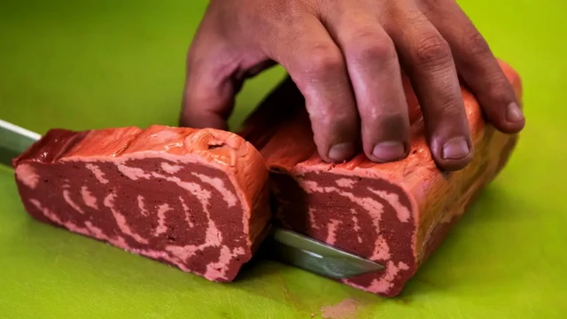 ¿Lo comerías?: lanzan el primer bife impreso en 3D en base a agua, grasa y vegetales