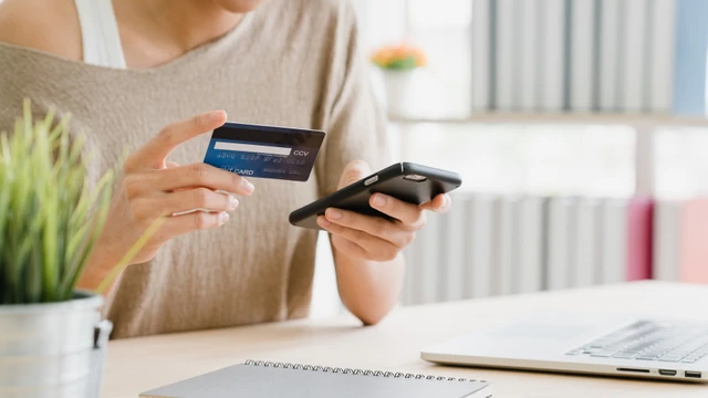 En Argentina, la cantidad de fintech ya triplica a los bancos tradicionales: por qué son boom pese a la crisis