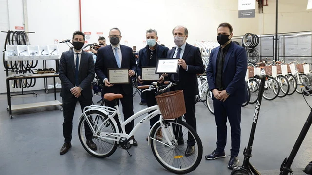 Bicicletas eléctricas para todos y en 36 cuotas: el ambicioso plan oficial para fomentar la producción local