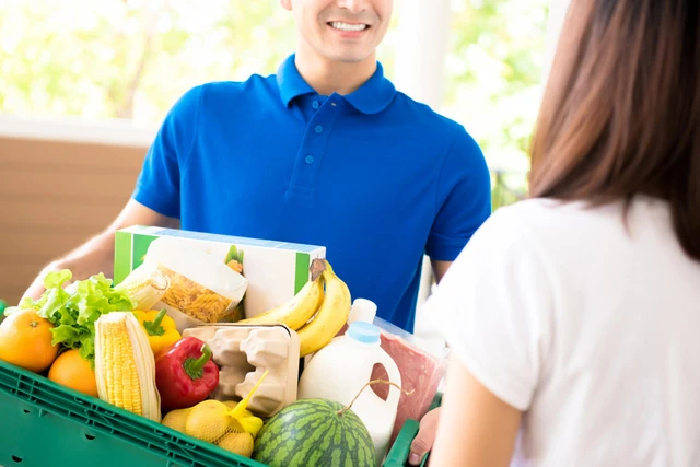 Este gigante del retail lanza su propio "Rappi" para hacer compras desde casa: ¿cómo aprovecharlo?