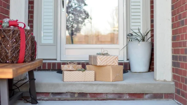 Devoluciones post-Navidad: ¿qué es y por qué es cada vez más importante la "logística inversa"?