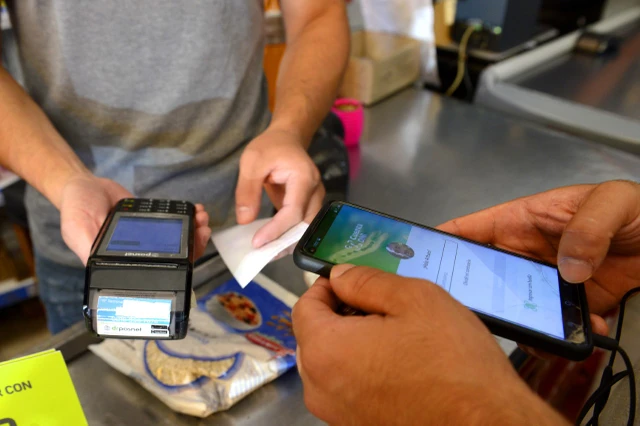 Cuenta DNI, imparable: conocé la cifra récord que recaudó en marzo por compras en comercios