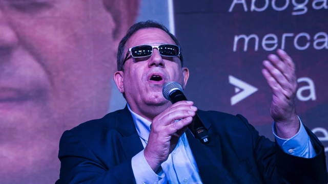 Mano a mano con Maslatón: qué piensa de Massa, Milei y por qué advierte que es "imposible" dolarizar