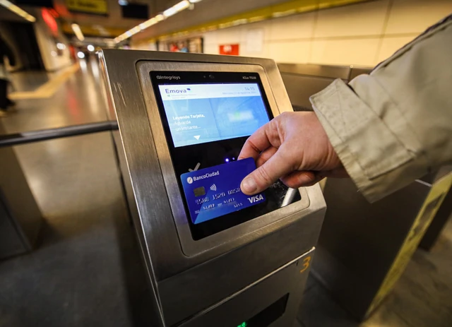 Este banco otorga descuentos de 100% para los clientes que paguen el subte con sus tarjetas