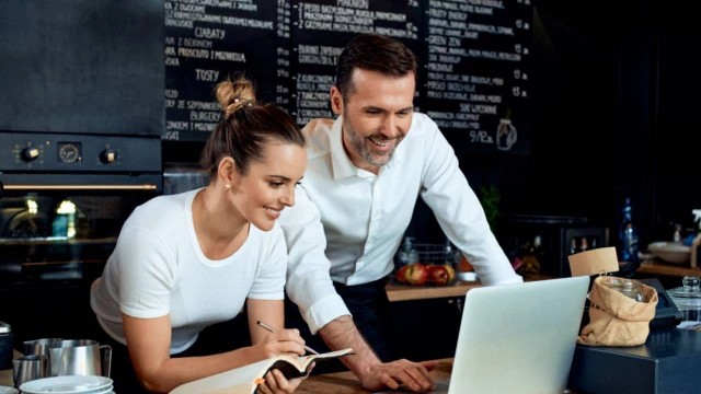 Crédito y tarjetas prepagas: por qué son las dos nuevas tendencias de financiamiento entre empresas
