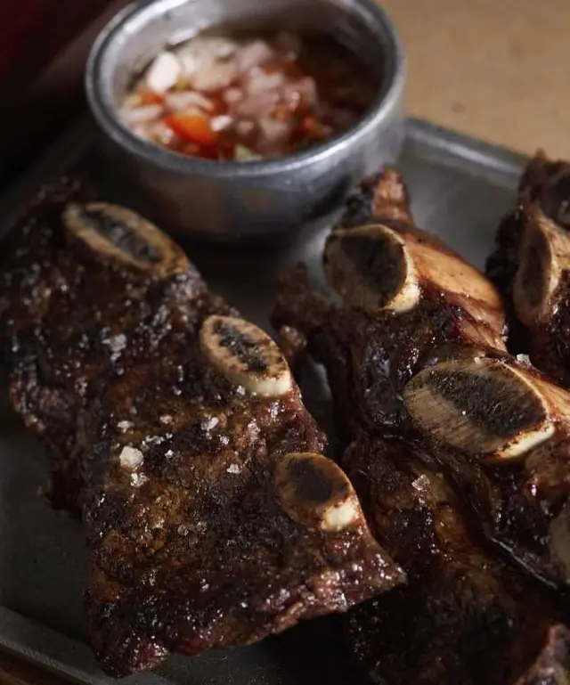 Este restaurante tiene la parrilla como protagonista. 