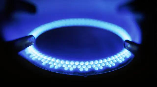 Este lunes empieza a definirse el descongelamiento de las tarifas de gas