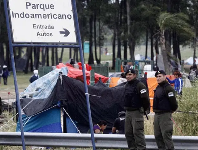 Las tomas de tierras trajeron reminiscencias de la histórica ocupación masiva del Parque Indoamericano