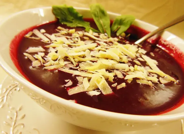 Sopa de remolacha