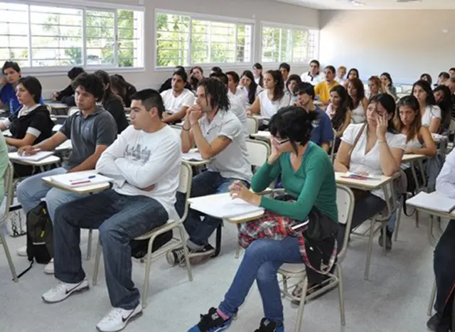 Los planes para estudiantes tienen el objetivo de acompañarlos e incentivarlos a finalizar sus estudios.