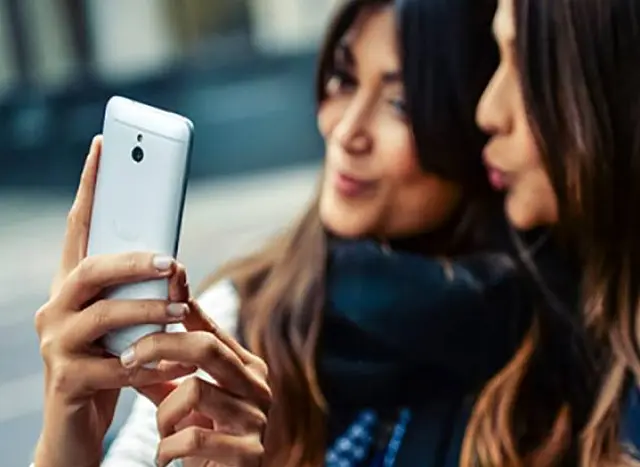 En BeReal el usuario tiene solo 2 minutos para tomarse una selfie y entregársela a la red.
