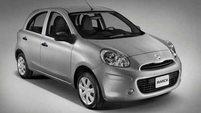 Nissan March.