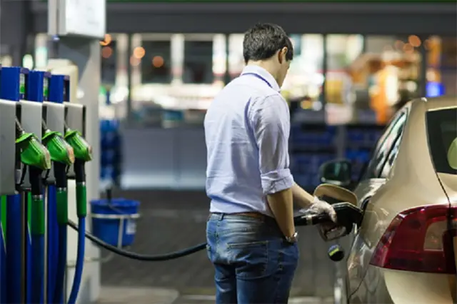 Según un informe, 3 de cada 5 estaciones de servicio corren hoy el riesgo de cerrar definitivamente