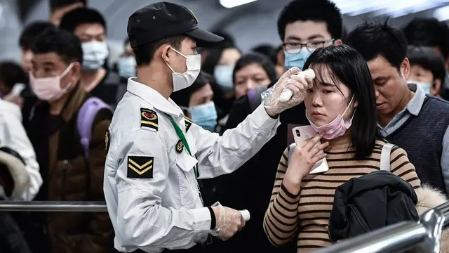 En China, los controles sanitarios en la frontera están a la orden del día